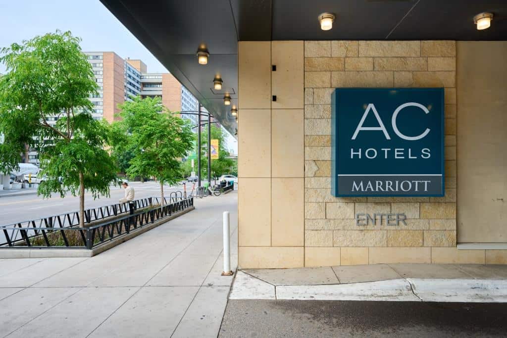 Ac Hotel 893 Hdr - Biesanz Stone